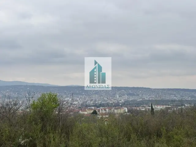 Odličan plac u Viniku